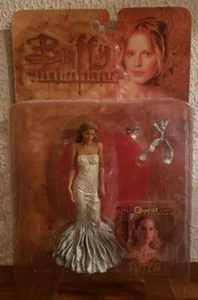 BUFFY THE VAMPIRE SLAYER  ANGEL BTVS "HELLS BELLS" ANYA 6" FIGURE...NEW ON CARD! - Picture 1 of 4