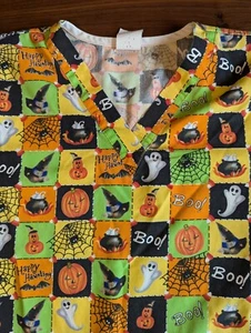 Halloween Scrubs Happy Haunting Size Small Made USA Double Pockets Ghosts Shirt - Picture 1 of 6