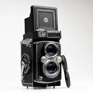 SERVICED & TESTED Yashica-MAT LM TLR Camera Yashinon 3.5 80 Lens 124G D C - Picture 1 of 15
