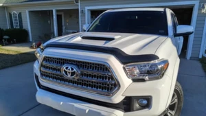 AVS para Toyota Tacoma 2016-2021 perfil medio bugflector capó protector humo - Imagen 1 de 2
