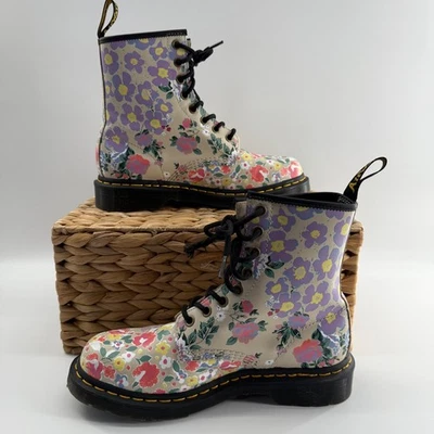 Botas de Combate Dr Martens 1460 Talla 7 Estampado Floral Mujer Cuero Punk Ropa de Calle Foto 1 de 4