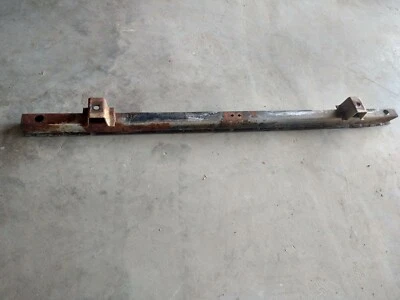 Canal de suporte e suportes para cama Jeep J10 J20 Pickup Bed piso frontal - Imagem 1 de 4