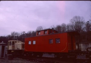 Lehigh & Hudson River caboose # 18 @ Phillipsburg NJ.Fuji slide - Picture 1 of 1