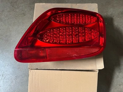 Lámpara de luz trasera derecha Bentley Continental GT GTC 2008-2011 3W3 945 096J OEM Foto 1 de 3