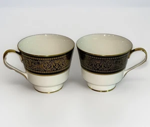 Mikasa Bone China Narumi Japan Mount Holyoke #114 Coffee, Tea Cup 2 Pc Vintage - Picture 1 of 3