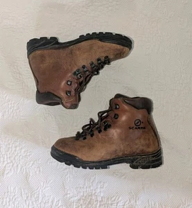 Vintage 80s Scarpa hiking boots - Picture 1 of 5