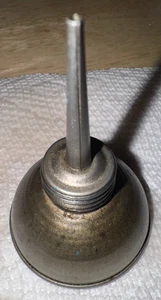 Mini lattina oliatore olio pompa pollice latta vintage 2-3/4" per piccoli macchinari da collezione - Foto 1 di 18
