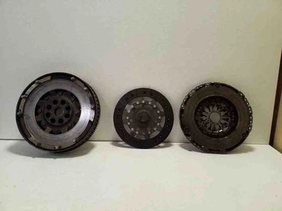 Nissan X-Trail T32 Clutch Kit 302056476R 1.6 Diesel 130kw 2015 32161799 - Image 1 of 4