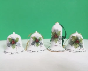4 verschiedene Weihnachtsglocken kleine Stechpalme & Efeu - Bild 1 von 10