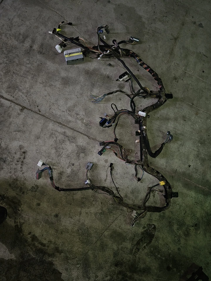 2008 Dodge Ram 2500 3500 6.7L Cummins Dash Wiring Harness 56055800AD Used OEM - Image 1 of 4