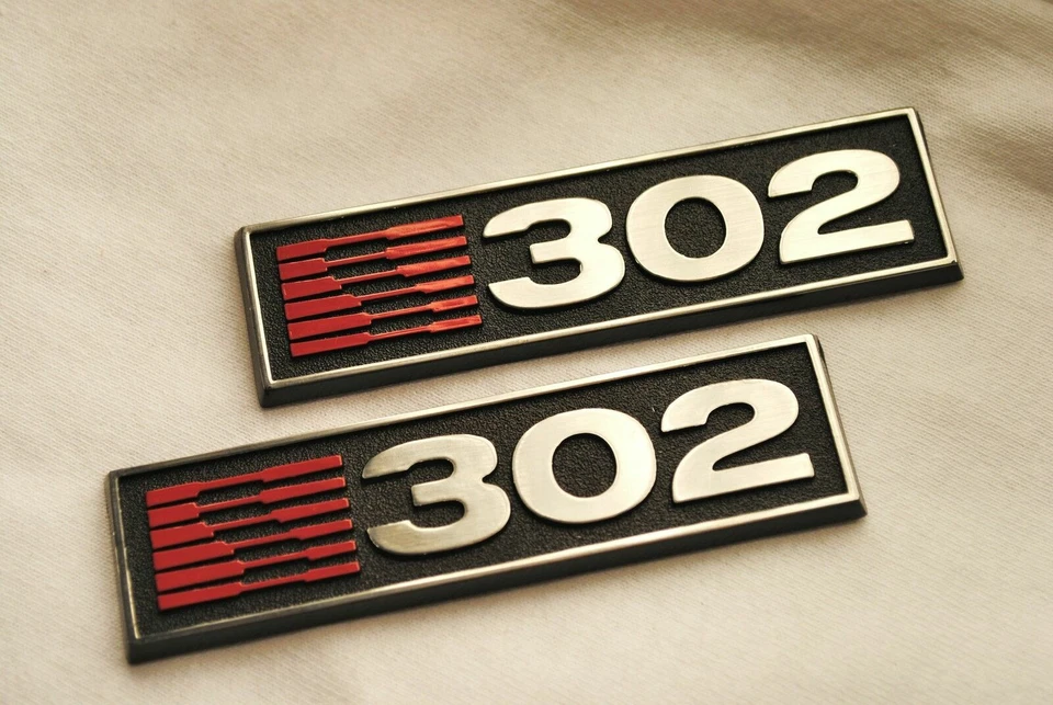 Insignia de guardabarros Saleen S302 Ford Mustang 2005-2009 - acabado cepillado Foto 1 de 1