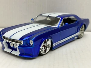 JADA BTM 1965 FORD MUSTANG GT BLUE / WHITE 1:24 DIECAST MODEL CAR NEW NO BOX - Picture 1 of 12