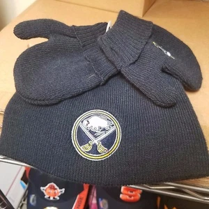 NHL Buffalo Sabres Toddler's One Size Hat and Gloves - Picture 1 of 1