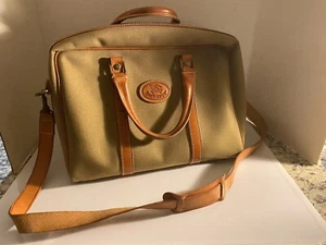 Authentic Vintage Burberrys Bag IOlive Green With Detachable Strap - EUC - Picture 1 of 9