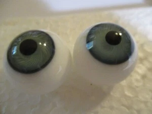 20mm Blue  Round Handblown Glass Eyes 13 mm Iris Mannequin   N21 - Picture 1 of 3