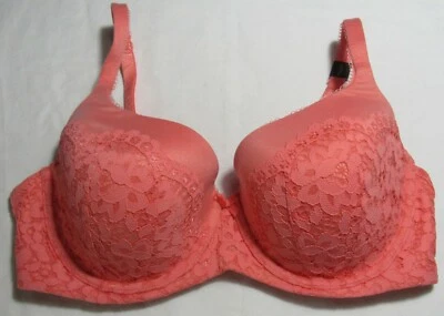 Sujetador Victoria's Secret Body by Victoria Floral Encaje FORRADO MELOCOTÓN DEMI Talla 38D Foto 1 de 2