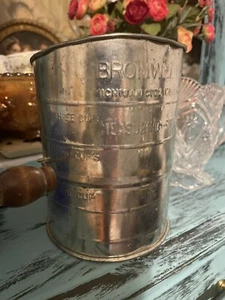 Vintage 1960er Bromwell's 3 Tassen Messsieb mit Kurbelknopf, Michigan City IND - Bild 1 von 7