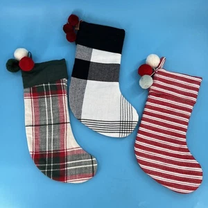 Lote/ 3 Medias Grandes Pom Pom Hogar y Mano Magnolia  - Imagen 1 de 3