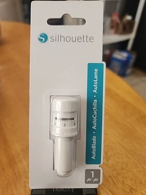 Silhouette Of America Autoblade (SILH-BLADE-AUTO) Cameo 3 & Portrait 2 - Image 1 of 4