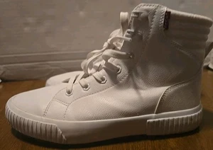 Levi’s woman’s Olivia CVS canvas high top sneaker Sz 8 - Picture 1 of 15