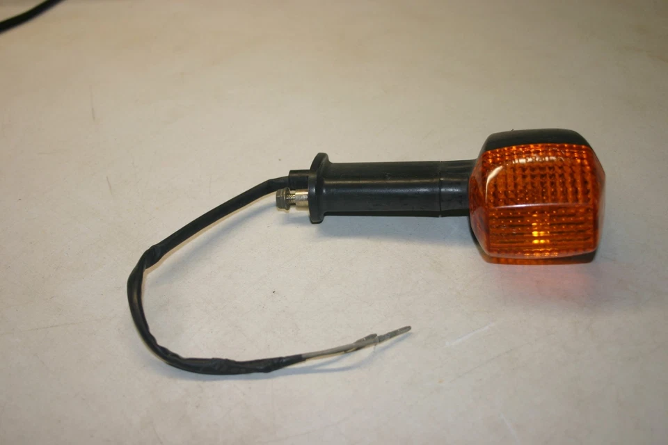 '87 Kawasaki Ninja ZX600R RIGHT Rear Turn Signal/Blinker/Turn Indicator - Изображение 1 из 2