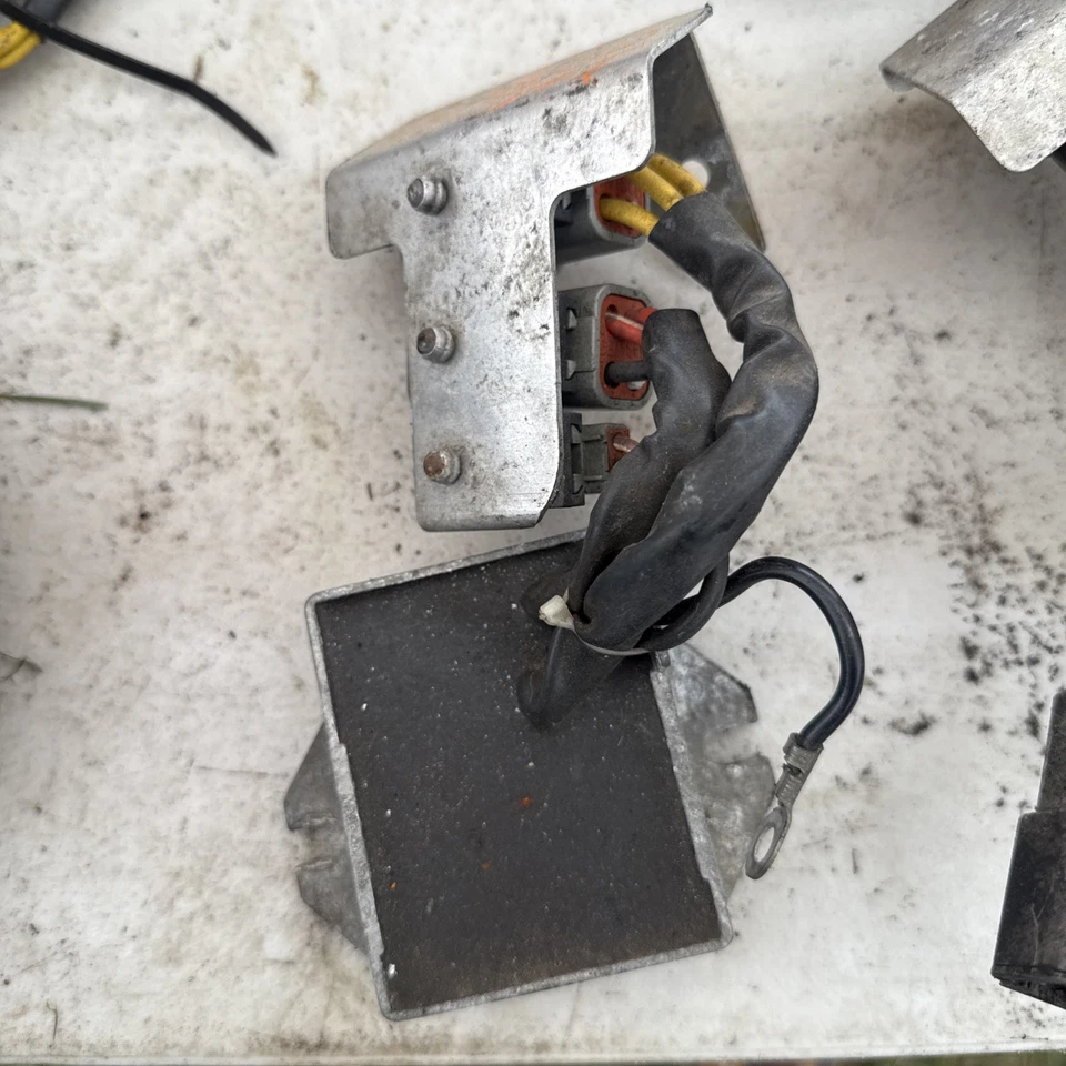 Voltage Regulator 515176243 515175717 515176023 for Ski-Doo 600 HO SDI OEM FS GC - Image 1 of 1