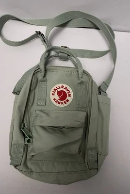 Borsa a tracolla Fjallraven Kanken verde come nuova #23797 nuova con etichette - Immagine 1 di 4