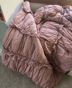 ANTHROPOLOGIE BLUSH COTTON RUFFLED VOILE QUILT QUEEN, Washed But Never Used - Picture 1 of 8
