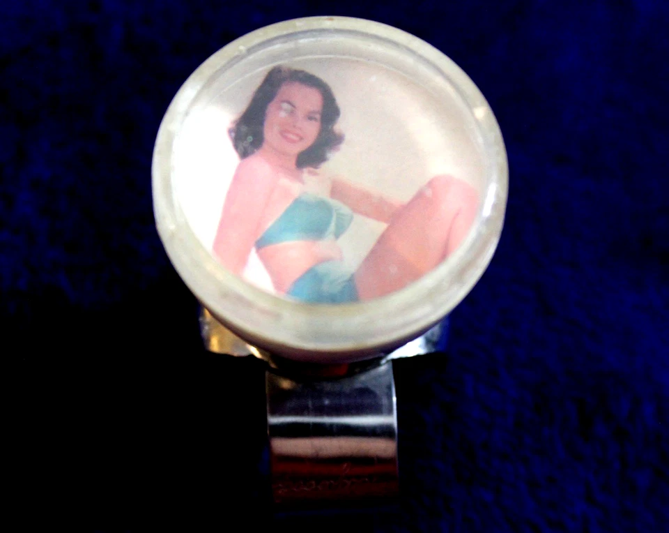 Accesorio perilla giratoria vintage Hollywood Pinup Girl volante perilla suicida Foto 1 de 4