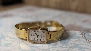 rare vintage women's wristwatch produced ussr made" luch " 17 jewels gilding cas - Picture 1 of 8