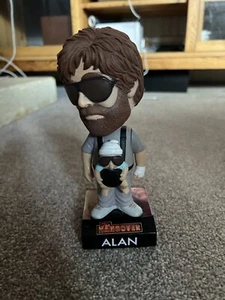 ALAN - THE HANGOVER Movie /Wacky Wobbler Talking Bobble Head Funko Vinyl Figure - Picture 1 of 6