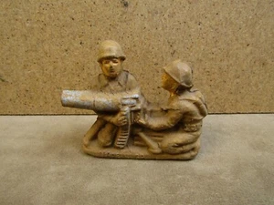 VINTAGE WWII PAPER MACHE USA COMPOSITION US ARMY TOY SOLDER FIGURES - Picture 1 of 8