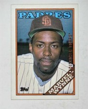 2017 Topps Rediscover Stamped Buyback 1988 #454 Marvell Wynne