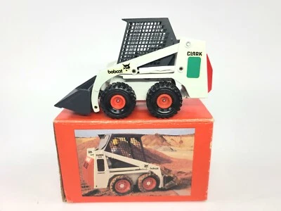Bobcat 631 Green Skid-Steer Loader - Gama 1:19 Scale Diecast Model #9420-631 - Image 1 of 4