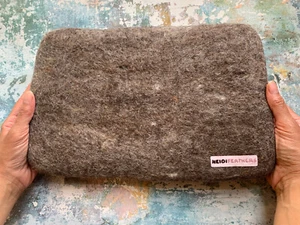Heidifeathers® 'Woolly Mammoth Mat' X Large 100% Wool Needle Felting Mat Comfort - Picture 1 of 12