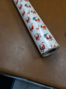 Mezza risma 30 pollici di larghezza Jolly Babbo Natale confezione regalo di Natale 417 piedi - Foto 1 di 3