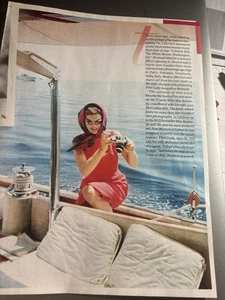 Jackie Kennedy Magazin Bild in rotem Kleid American Royalty 8 x 11 Abmessungen - Bild 1 von 6