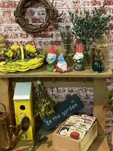 Puppenhaus OOAK Glaskuppel Garten Diorama - 2-seitig detaillierte beleuchtete Szene 1/2 - Bild 1 von 7
