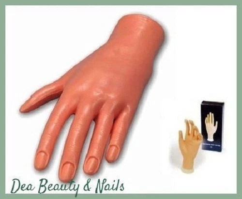 MANO FINTA PER ESERCITAZIONE RICOSTRUZIONE UNGHIE NAIL ART - Immagine 1 di 1