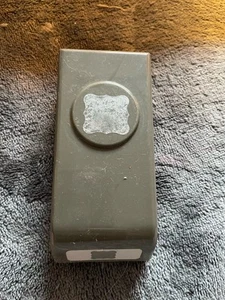 Stampin Up Paper Punch Border Label Decorative - Picture 1 of 4