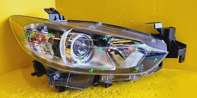 Faro halógeno lateral derecho Mazda 6 2014 2015 2016 2017 GHR4-51030 Foto 1 de 4
