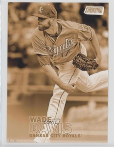 2016 Topps Stadium Club 5 x 7 Gold Wall Art Jumbos /10 Wade Davis #255
