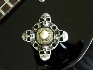 SKULL TOGGLE SWITCH COVER fits Jackson warrior guitar 3-WAY selector ring plate - Picture 1 of 1
