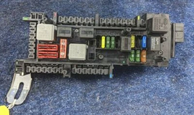 Mercedes-Benz C300 2010 módulo de control de caja de relé de fusibles OEM 017187811 Foto 1 de 4