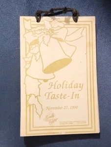 Norman Oklahoma First Baptist Church 1990 Cookbook Holiday Taste-In Flip Book - Bild 1 von 13