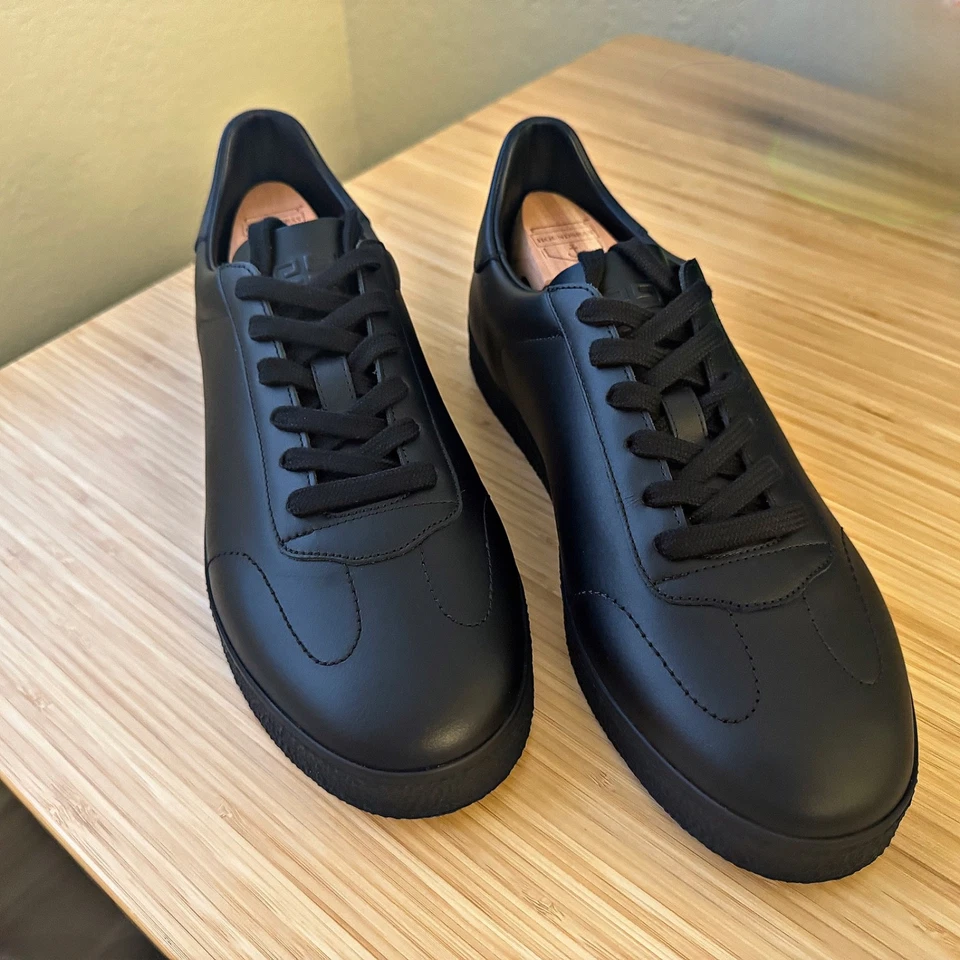 Tênis Givenchy Black Town, tênis de couro de bezerro polido de cano baixo em preto, IT 43 - Imagem 1 de 4