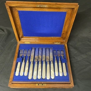 Frederick Elkington & CO 1869 Silver & Mother of pearl 24 pce cutlery set (8911) - Picture 1 of 8