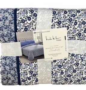"Juego de edredón floral reversible azul y blanco Nicole Miller completo/queen 88""x92""" - Imagen 1 de 4