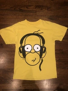 Homer Simpson Huge Graphic Yellow T-shirt Signed Matt Groening  Size Medium - Picture 1 of 3