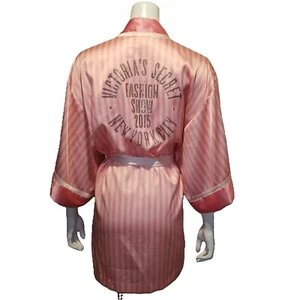 Accappatoio Victoria’s Secret 2015 New York City sfilata di moda logo diamantato taglia unica - Foto 1 di 5